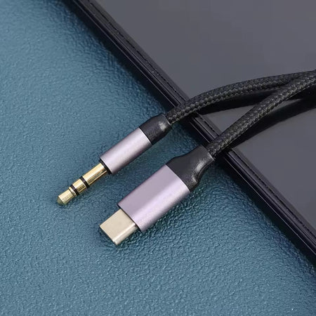 Kuulaa USB-C to Aux Male 3.5mm Jack cable (0.5m)